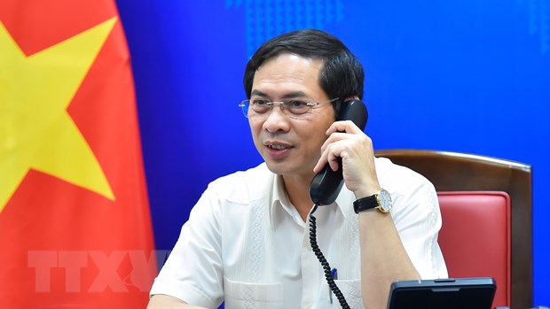 越埃强调努力将双边贸易额提升至10亿美